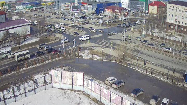 Онлайн веб-камера на перекрёстке Ленина - Кузоваткина